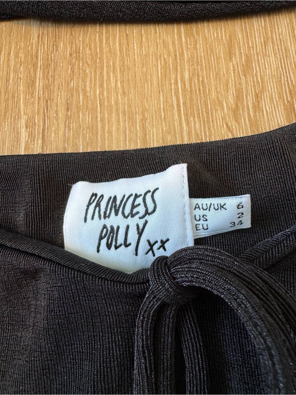 Princess Polly Slinky matching set black skirt & top with ties size 2 - Picture 2 of 9